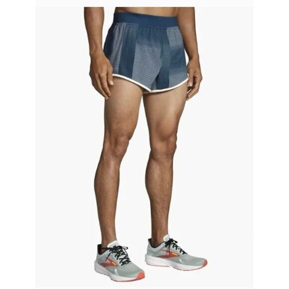 New NWT Brooks Men's Sherpa 3" Split Shorts Indigo Rush Altitude Print Small - Picture 1 of 12